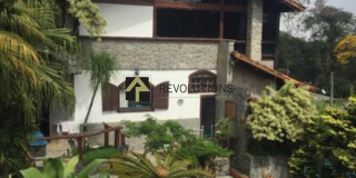Casa 4 quartos Quitandinha