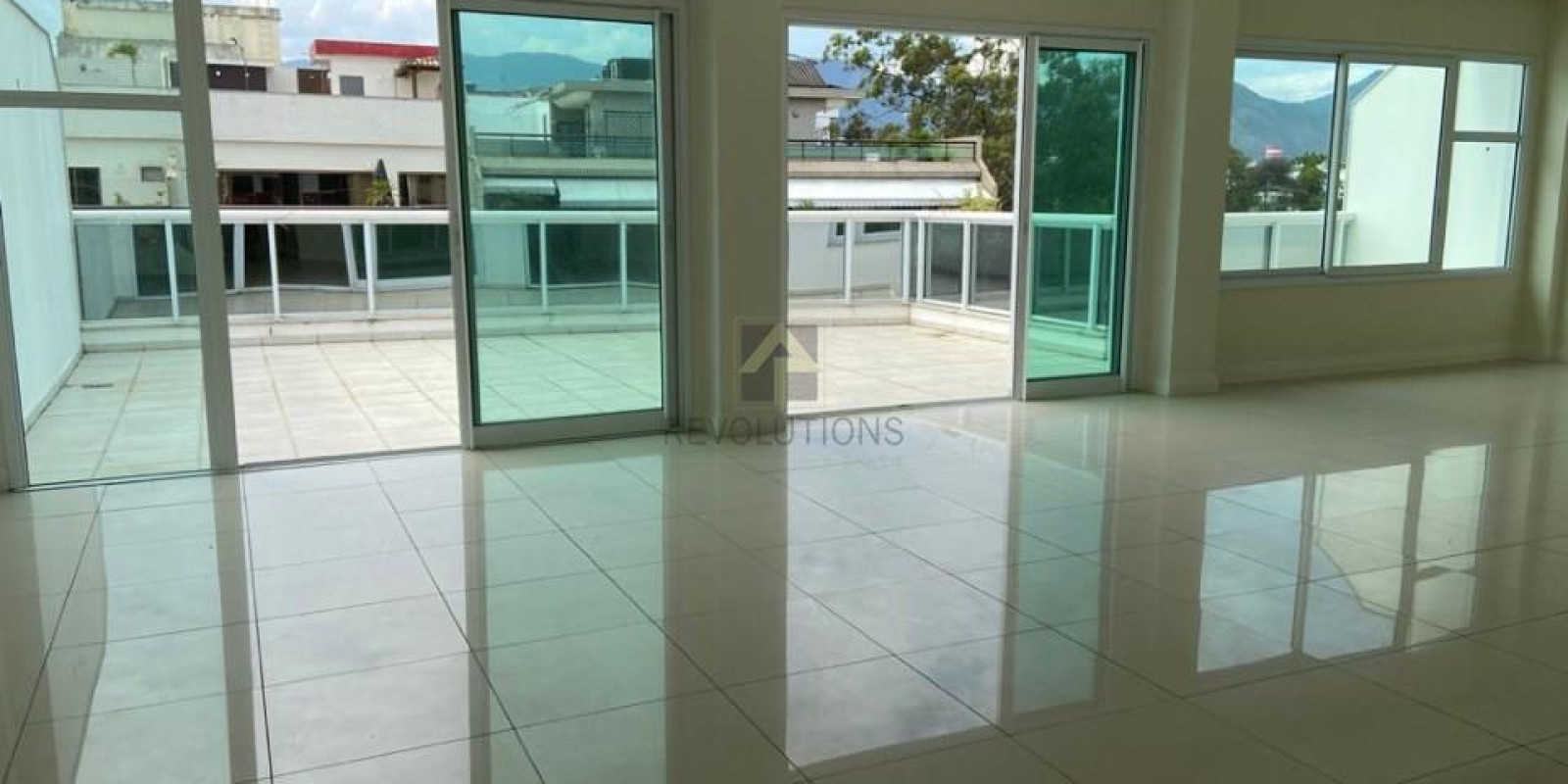 Cobertura Duplex 4 quartos Recreio dos Bandeirantes