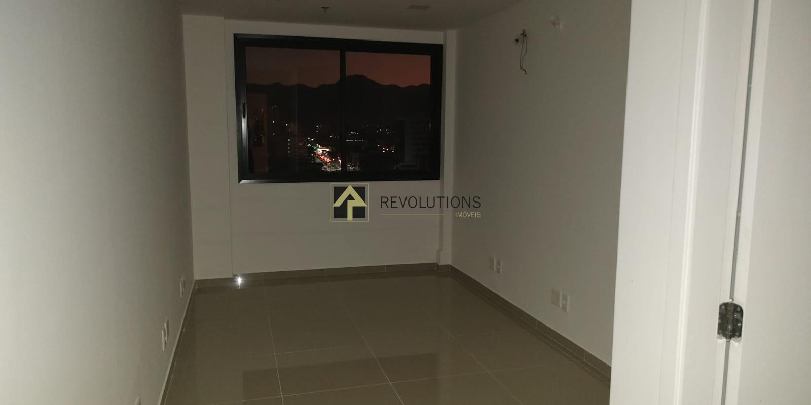 Comercial/Industrial  Tanque
