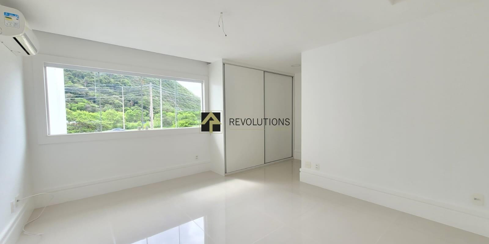 Casa 4 quartos Recreio dos Bandeirantes